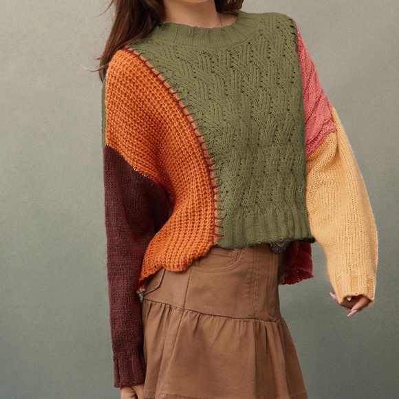 Cozy Color block Cable Knit Round Neck Oversized Sweater Top - Picture 4 of 5
